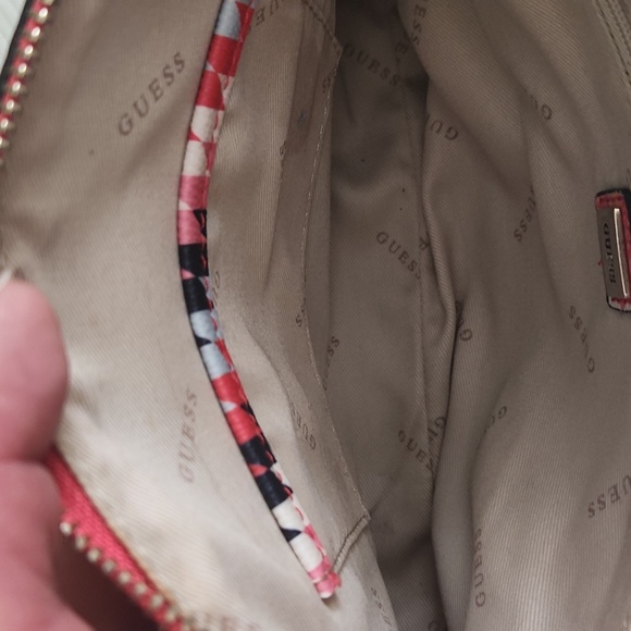 GUESS Colorful Geometric Crossbody Bag - Picture 8 of 8